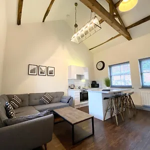 Apartment Loft At The Coach House, Leeds (West Yorkshire)
