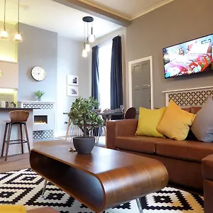 Apartment Claremont Apartments, Leeds Centre, Leeds (West Yorkshire)